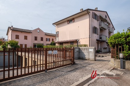 Foto Appartamento in Via Centurare, Villafranca di Verona di 145 m²