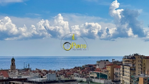 Foto Appartamento in via Palma, Sanremo Centro Storico di 78 m² in vendita