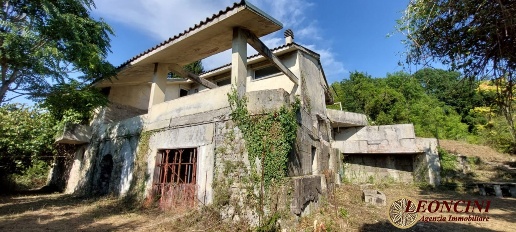 Foto Rustico in Via pastina, Bagnone di 570 m² con 14 locali in vendita