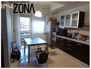 Foto Appartamento in Via Aterno, Pescara Tiburtina di 140 m² con 4 locali