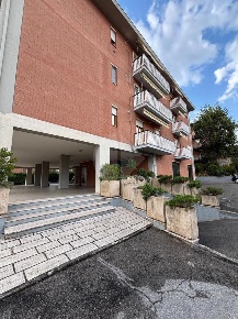 Foto Appartamento in Strada Olmo Valle, Perugia di 130 m² con 5 locali