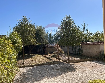 Foto Casa indipendente a Legnano San Martino di 130 m² con 4 locali