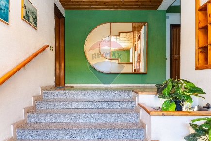 Foto Appartamento in Via Generale Di San Marzano, Catania di 149 m²