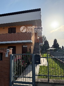 Foto Appartamento in via papa giovanni xxlll, Bottanuco di 120 m²
