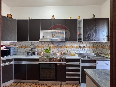 Foto Appartamento in C.da Serrecchie, Ripalimosani di 184 m² con 8 locali