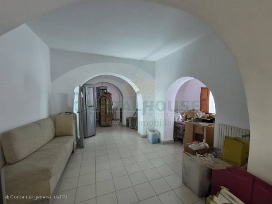 Foto Case semi ndipendenti a Ottaviano Centro di 320 m² con 5 locali