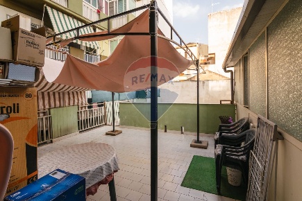 Foto Appartamento in Via Roma, Misterbianco Centro di 100 m² con 3 locali