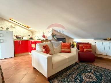 Foto Attico in via piave, Riposto Centro di 65 m² con 2 locali in vendita