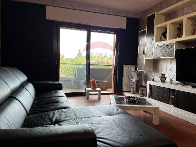 Foto Appartamento in Via Clitunno, Aprilia Guardapasso di 95 m² in vendita