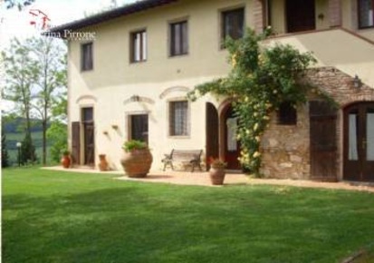 Foto Villa unifamiliare in via Ampinana, Vicchio di 1305 m² con 25 locali