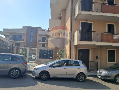 Foto Appartamento in Via Umberto, Fiumefreddo di Sicilia di 114 m²