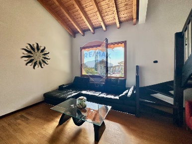 Foto Appartamento in via esuli d'istria fiume e dalmazia, Mapello Centro