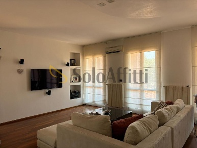 Foto Appartamento in Via Piave, Modena Crocetta di 90 m² con 6 locali