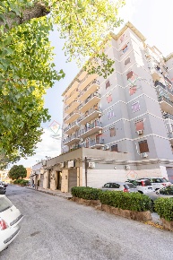 Foto Locale commerciale a Siracusa Santa Panagia - Teracati di 43 m²