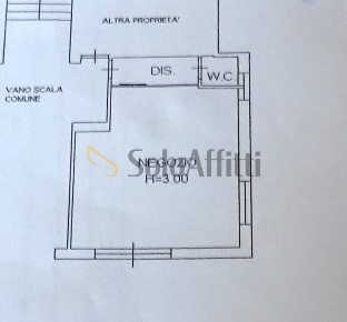 Foto Locale commerciale a Senigallia Borgo Molino, Portone di 36 m²