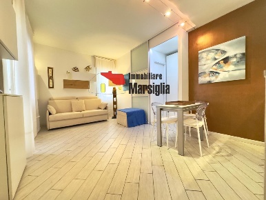 Foto Appartamento in Via fratelli asquasciati 59, Sanremo di 30 m²