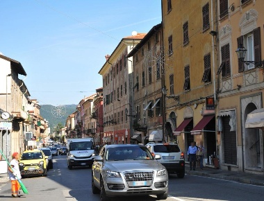 Foto Appartamento in Via Vittorio Veneto 12, Busalla Centro di 130 m²