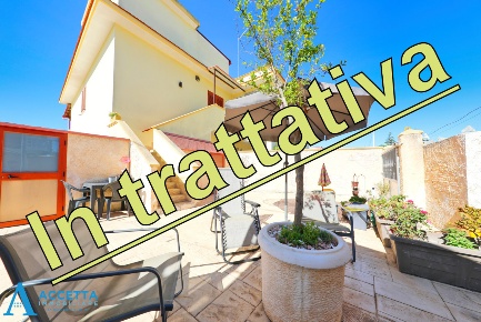 Foto Villa unifamiliare in Via Fior di Eucalipto 26, Taranto di 96 m²