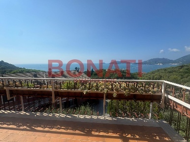 Foto Appartamento in Via Santa Teresa 34, Lerici di 126 m² con 5 locali