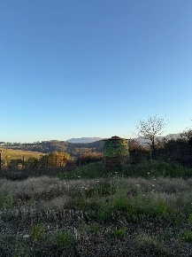 Foto Terreno agricolo a Fortunago Costa Cavalieri di 28592 m² in vendita