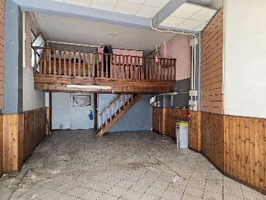 Foto Attività commerciale a Firenze Serpiolle di 70 m² con 1 locali