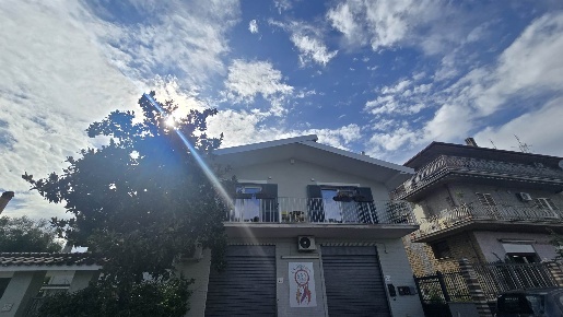 Foto Appartamento in Via Belmonte del Sannio 24, Roma Case Rosse di 90 m²