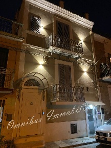 Foto Appartamento in Via Felice Figliolia 39, Foggia di 165 m² con 5 locali