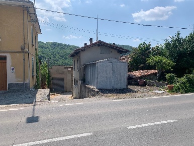Foto Rustico in Località Ranzi  8, Varzi di 82 m² con 3 locali in vendita
