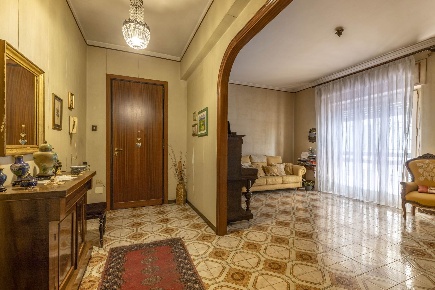 Foto Appartamento a Catania Gioeni di 145 m² con 5 locali in vendita