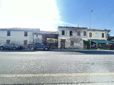 Foto Rustico in Via ingegnere Adolfo Mazza 49, Montebello della Battaglia