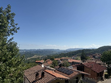 Foto Casa indipendente in frazione Giarolo, Montacuto Giarolo di 251 m²