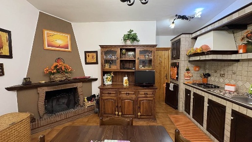 Foto Appartamento a Piglio Retafani di 64 m² con 4 locali in vendita