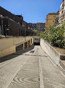 Foto Garage a Salerno Torrione di 15 m² con 1 locali in vendita