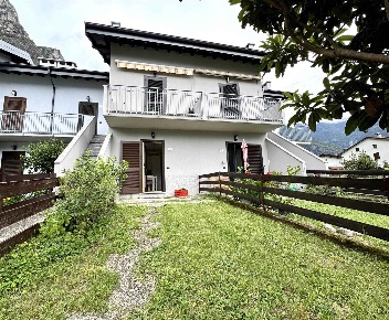 Foto Appartamento in Via Piave 202, Novate Mezzola Centro di 76 m²