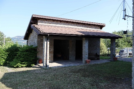 Foto Casa indipendente a Farini di 200 m² con 5 locali in vendita