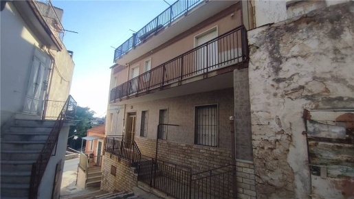 Foto Casa indipendente in -, San Nicandro Garganico di 80 m² con 10 locali
