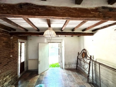 Foto Rustico a Pietrasanta Lido di Camaiore di 100 m² con 5 locali