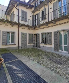Foto Appartamento in Via Solata, Bergamo Città Alta di 86 m² con 3 locali