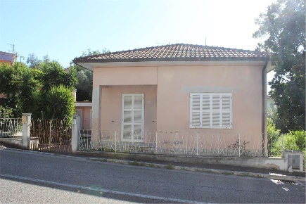 Foto Casa indipendente in via Grancetta 60, Chiaravalle Grancetta di 110 m²