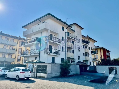 Foto Appartamento a Trecate di 87 m² con 3 locali in vendita