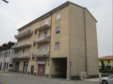 Foto Appartamento in Via A. Manzoni, Medolago di 61 m² con 4 locali