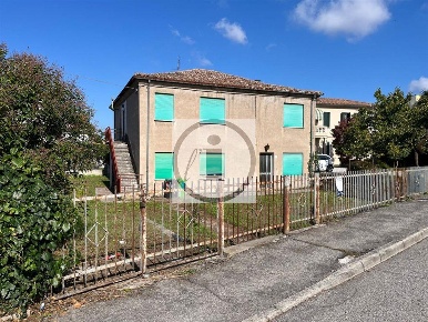 Foto Casa indipendente in Strada Retratto, Adria Centro di 237 m²