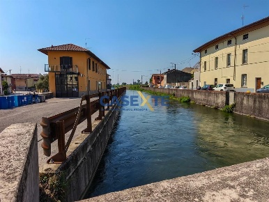 Foto Casa indipendente in Via don ultimo, Calcio di 135 m² con 3 locali