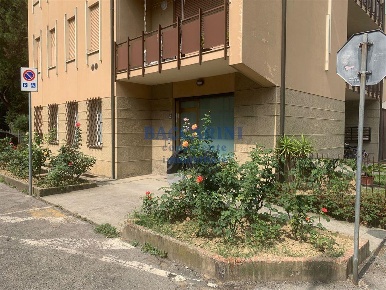 Foto Ufficio in VIA KENNEDY, Faenza di 125 m² con 5 locali in vendita