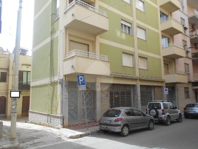 Foto Appartamento in Via Mazzini, Castelvetrano di 140 m² con 9 locali