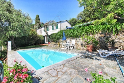 Foto Villa unifamiliare in Via Linare 8, Zoagli Centro di 150 m² in vendita