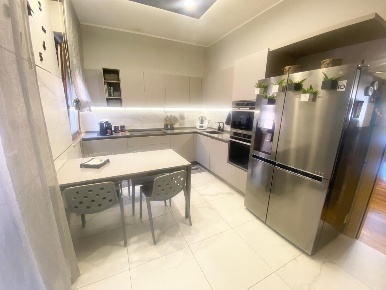 Foto Appartamento in Via Cesare Battisti CESARE BATTISTI, Pescara di 150 m²