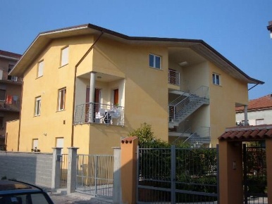 Foto Appartamento a Pescara Porta Nuova di 80 m² con 4 locali in affitto