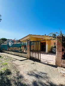 Foto Casa indipendente in via giacomo gastaldi 6b, Lecce di 88 m²