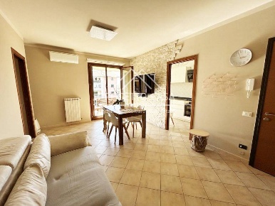 Foto Appartamento in VIA PETRI, Viareggio Terminetto - Migliarina di 82 m²